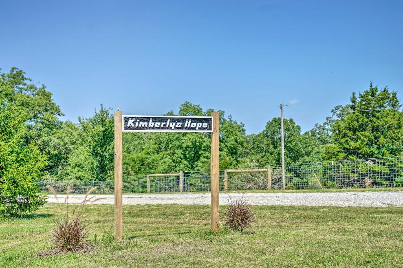 Kimberlys Hope Clark Apt On Farm With Pool Access מראה חיצוני תמונה